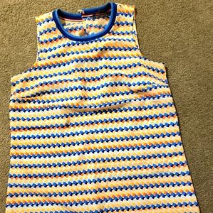 Very good condition and colorful top